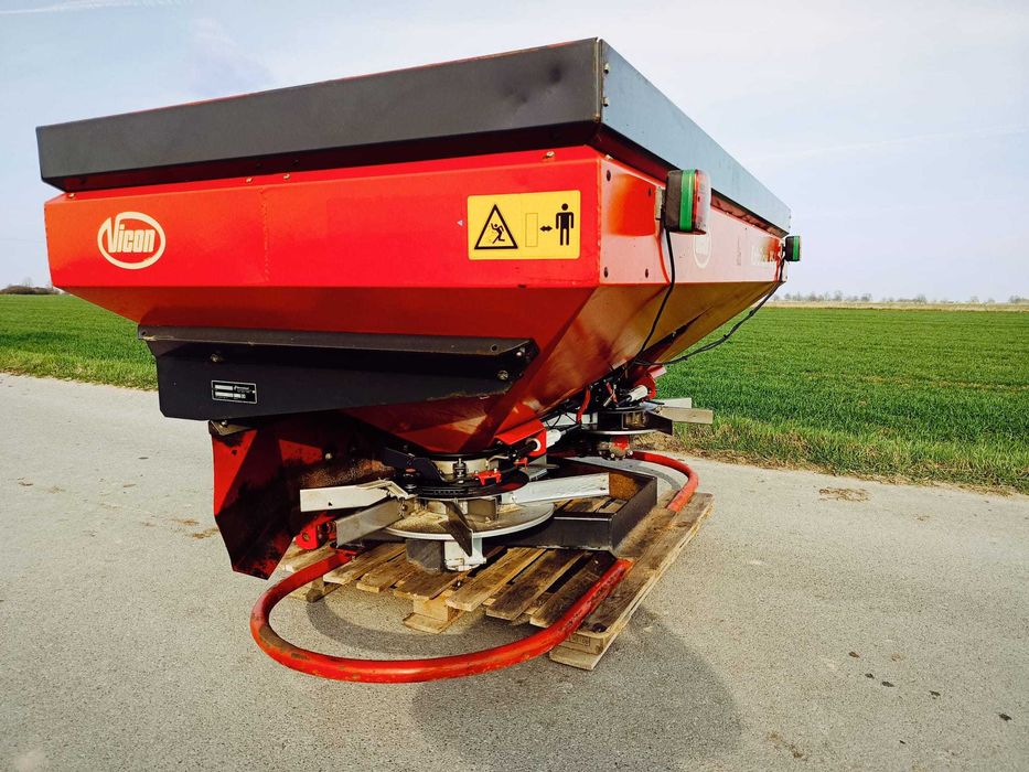 Vicon RS-L rozsiewacz 1200kg 2020rok