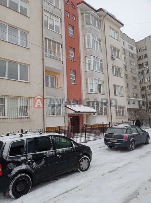 Продаж 1к квартири Рясне-1