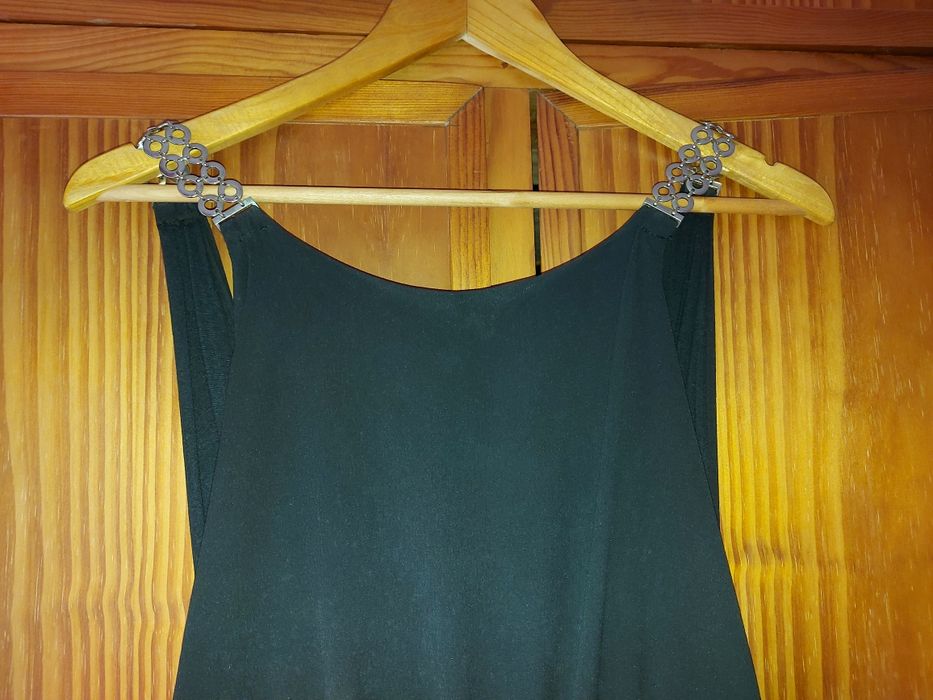 Macacão preto decote