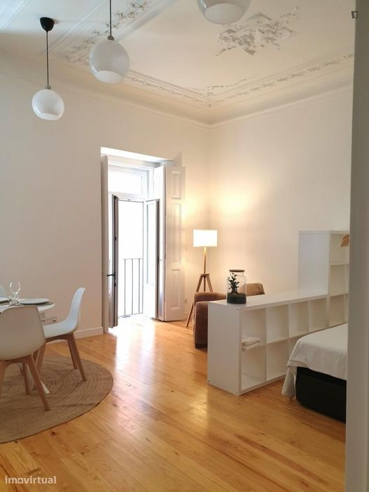 Estúdio - localizado em Arroios Lisbon