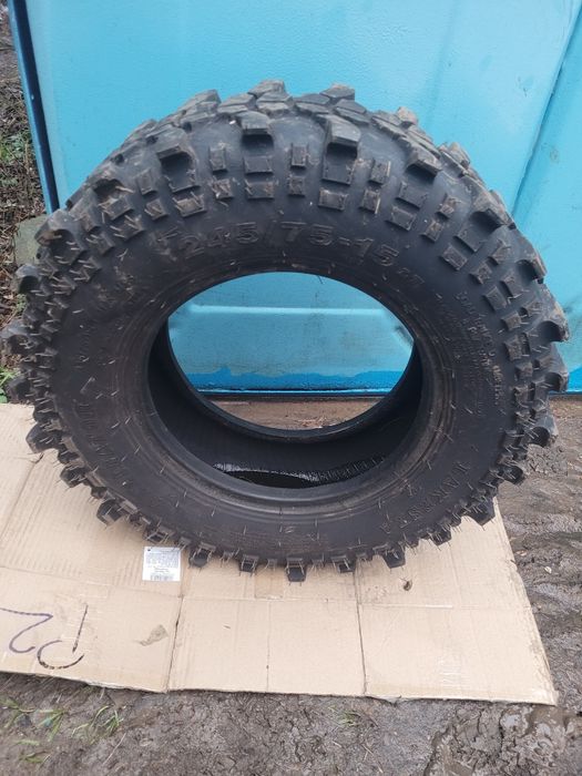 Продам шину для бездорожье R15