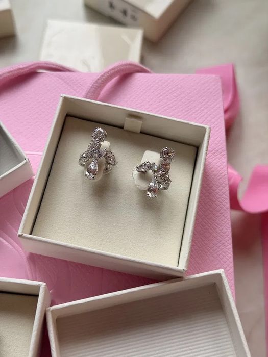 Жіноча сережка кафф Swarovski messika van cleef tiffany