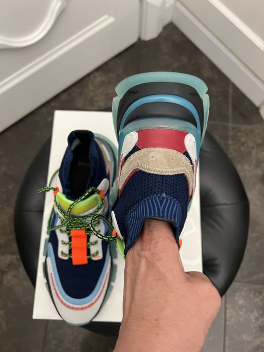 MONCLER piękne luksusowe sneakersy „ Multi” 40 rozm.