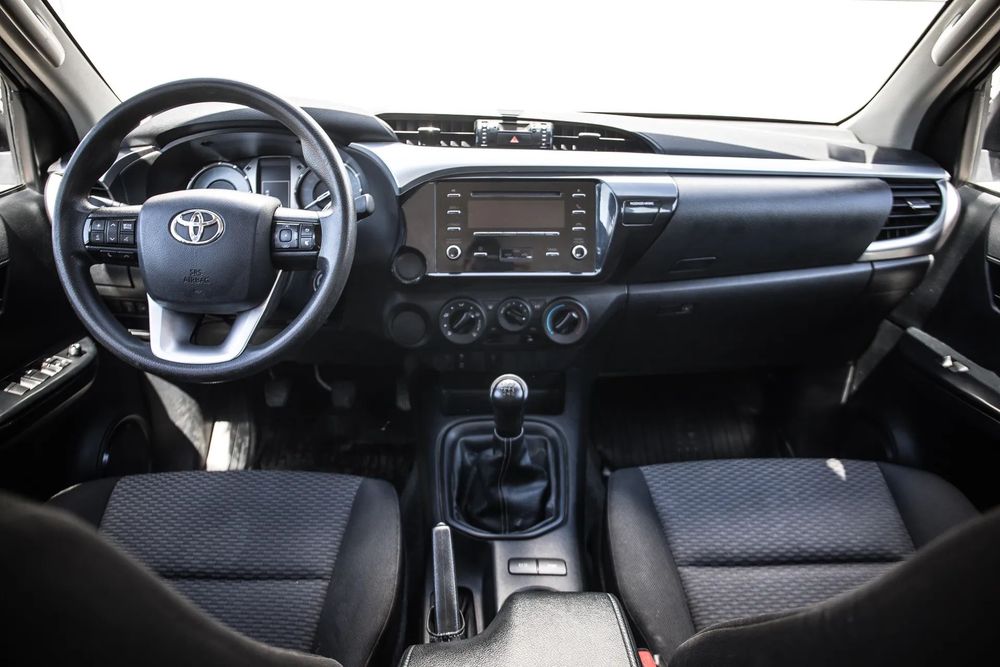 Toyota Hilux 2.4 D-4D 2WD CD CM