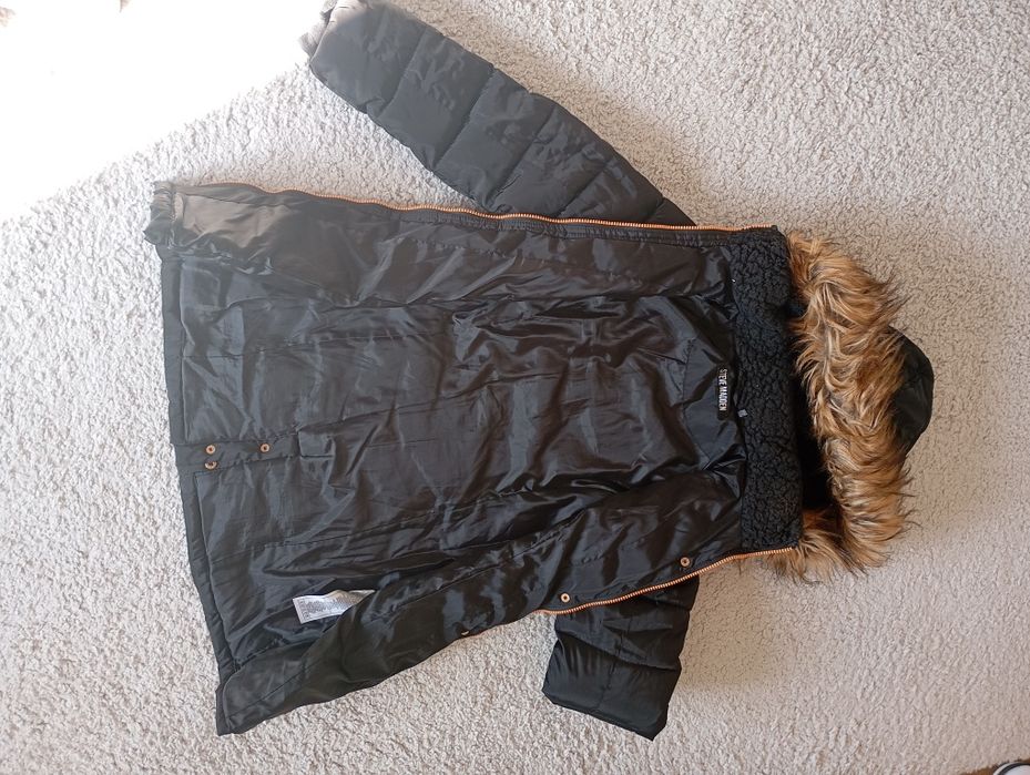 Фірмова куртка пальто Steve Madden. M.