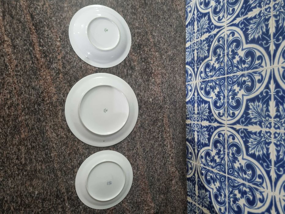 Conjunto de 3 pratos Vista Alegre