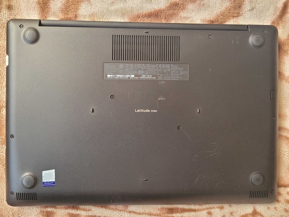 Dell Latitude 3590 Laptop i3-7130U 2.7GHz 8GB 240GB SSD  FHD 15.6"