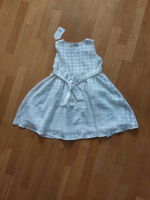 NOWA elegancka sukienka dla 4-latki
