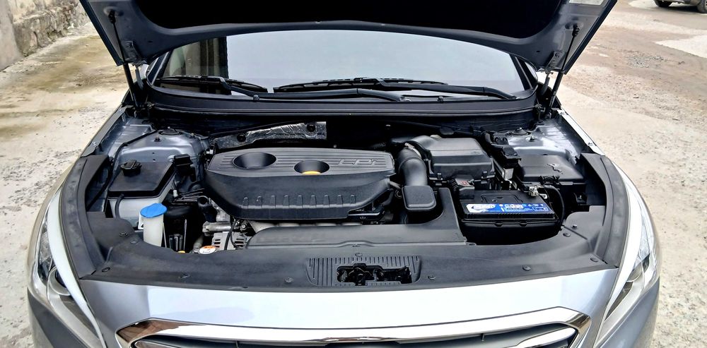 Продам автомобіль Hyundai Sonata LPI