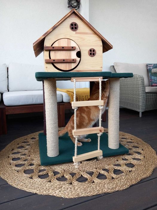 Domek dla kota z drapakiem