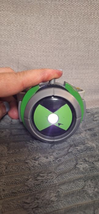 Zegarek z projektorem BEN 10 OMNITRIX