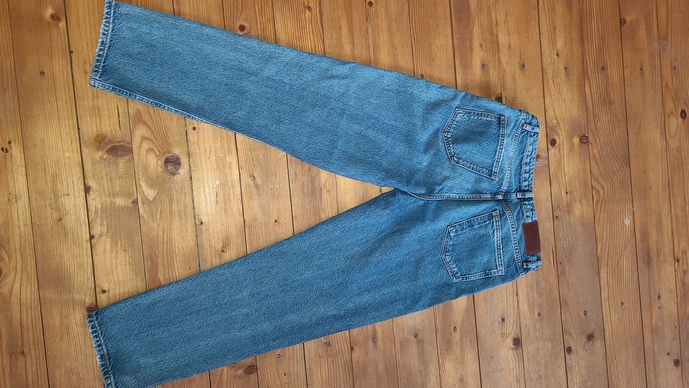 Zara джинси жіночі 40 розмір