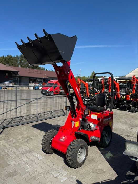 Ładowarka kołowa silnik KUBOTA udźwig 700 kg łyżka widły transport