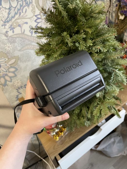 Фотоапарат миттєвої зйомки Polaroid 636