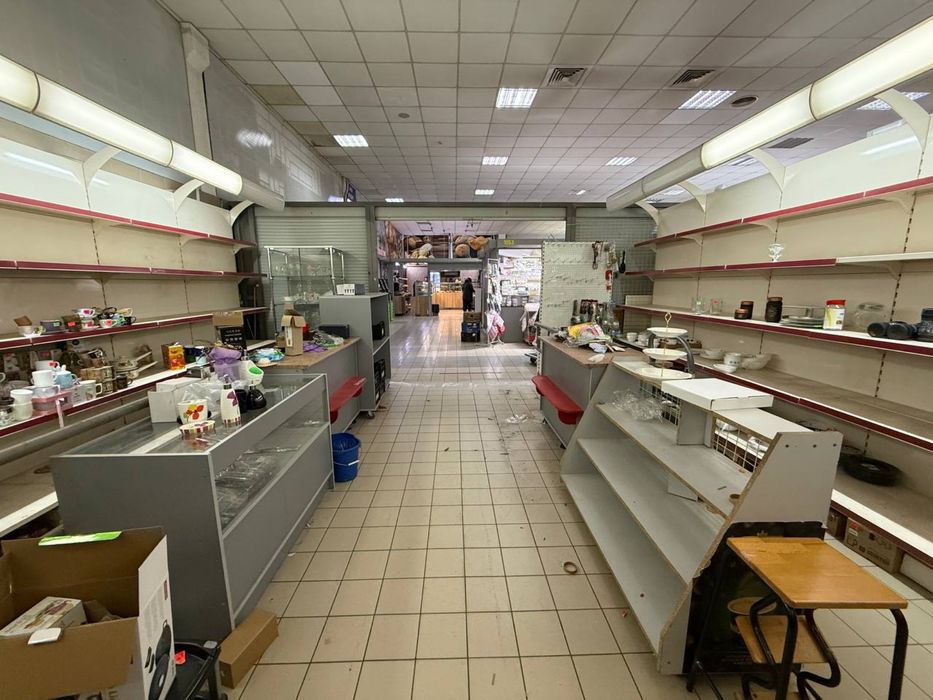 Продається торгова точка на ринку ГІД, бакалійний відділ