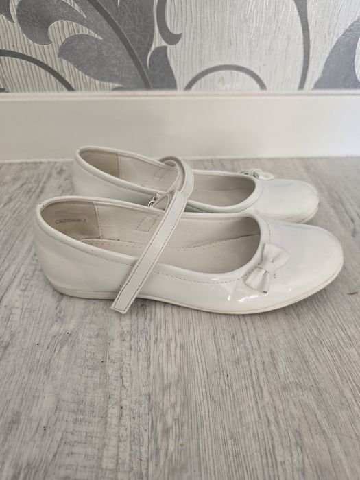 Buty balerinki lakierki dziewczęce rozmiar 36 Nelly Blue
