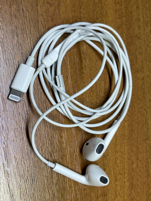 EarPods lightning ориг ориговский
