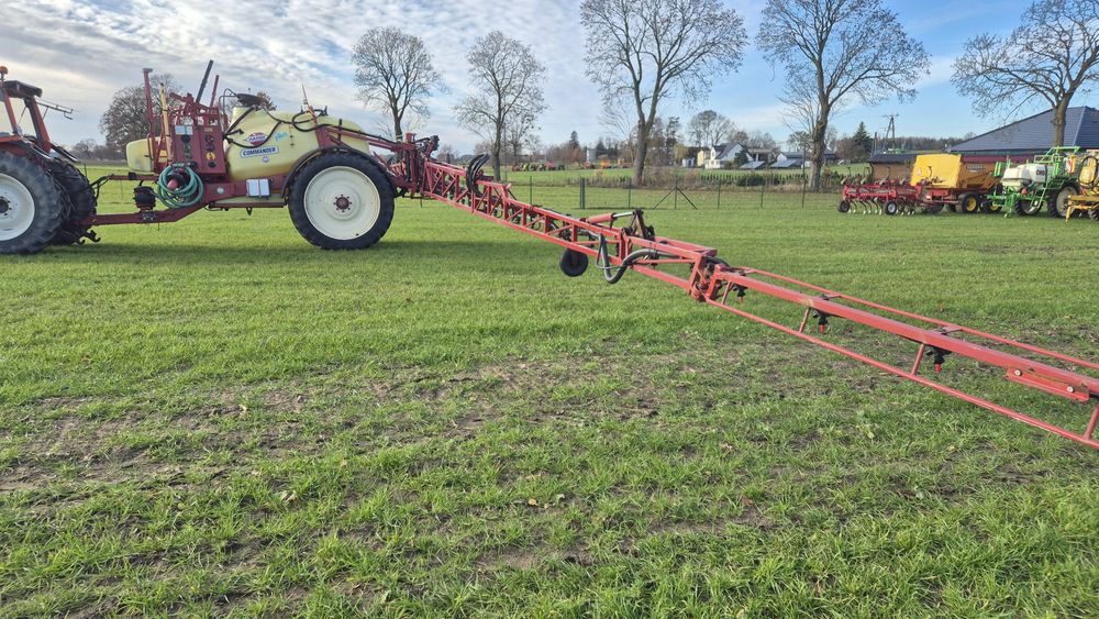 Opryskiwacz Hardi Commander 27m 2800L