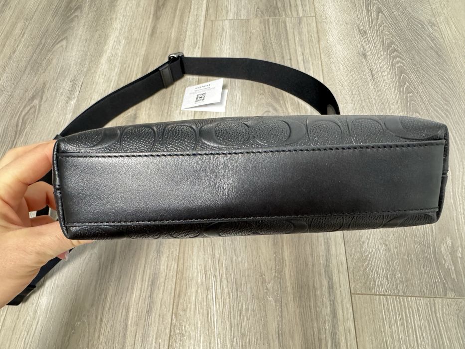 Чоловіча шкіряна чорна сумка через плече Houston від Coach