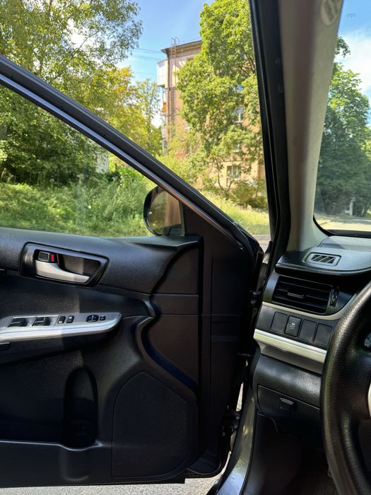 Продам Toyota Camry 2.5 2014 год