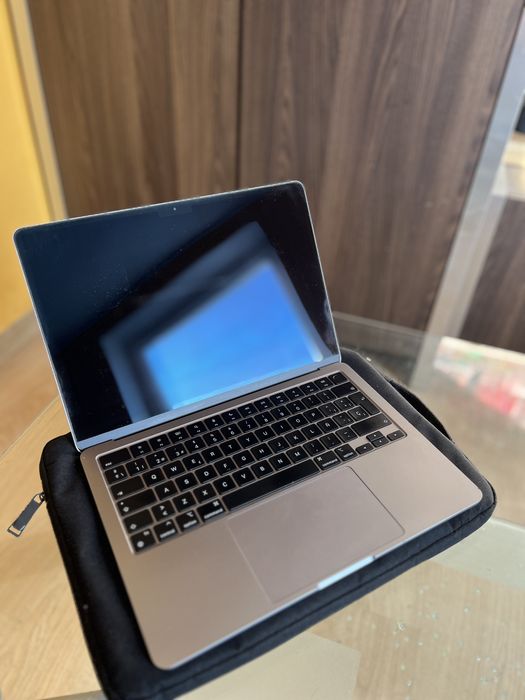 MacBook Air 13 M2 8/256GB 2022 Laptop