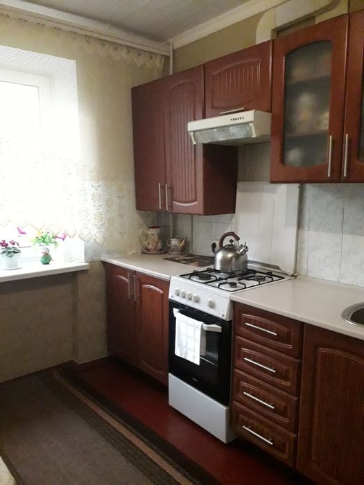 Окрема кімната для хлопця на Київській(комунал.врах