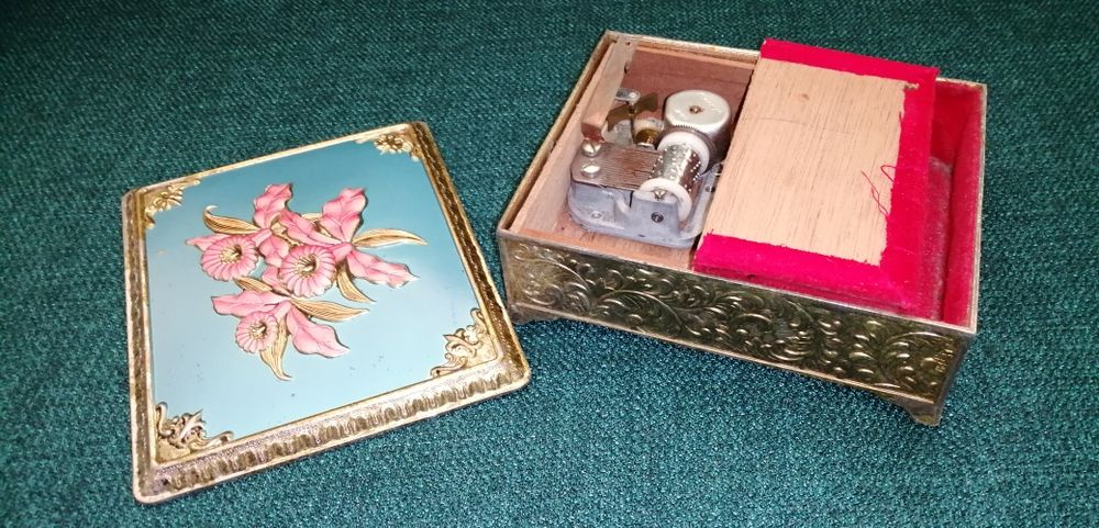 Caixa de Música Japonesa - Guarda Jóias