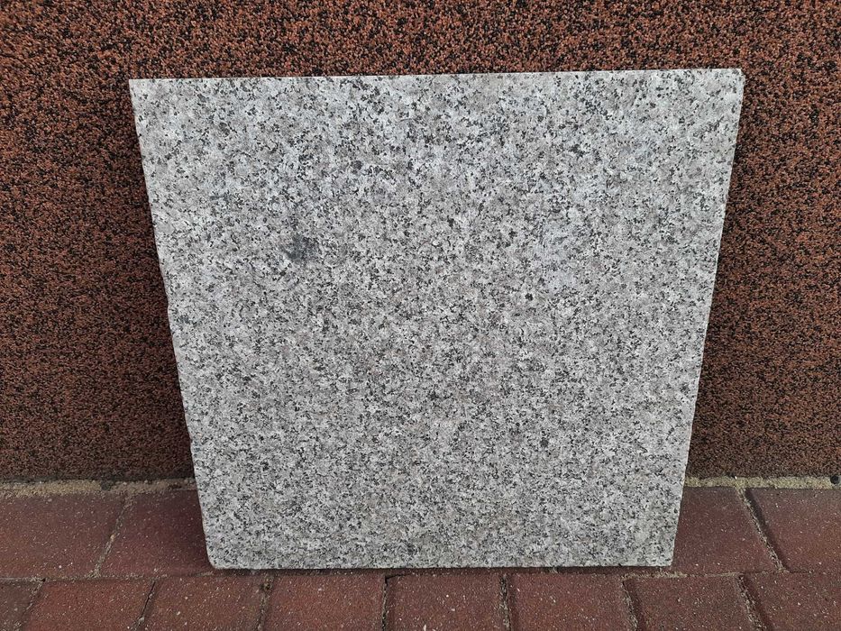 Płytka Granitowa Brąz Królewski 40x40x4 Płomieniowana (antypoślizgowa)