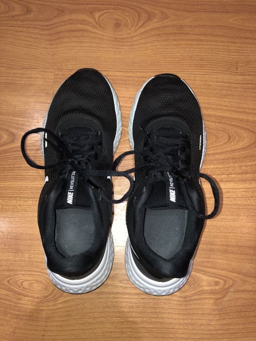 Nike Revolution 5 Original