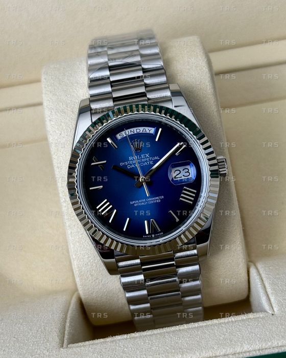 Годинник Day-Date 40mm 228239 Blue Ombre