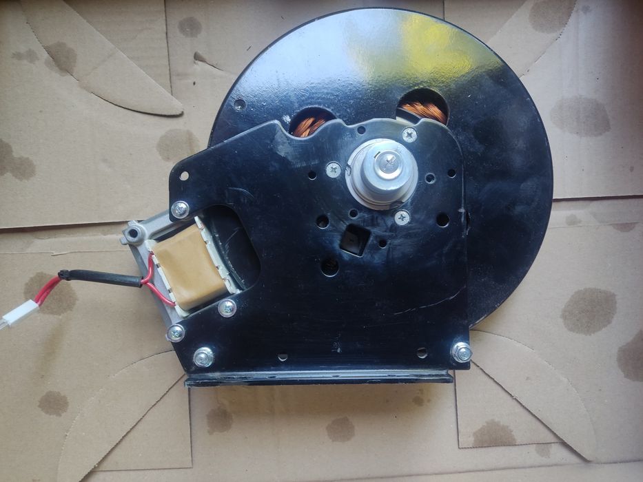 Генератор кардиовелотренажёра Star Trac