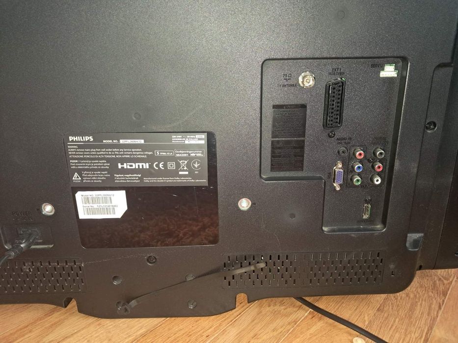 Телевізор Philips 32PFL3606H/12