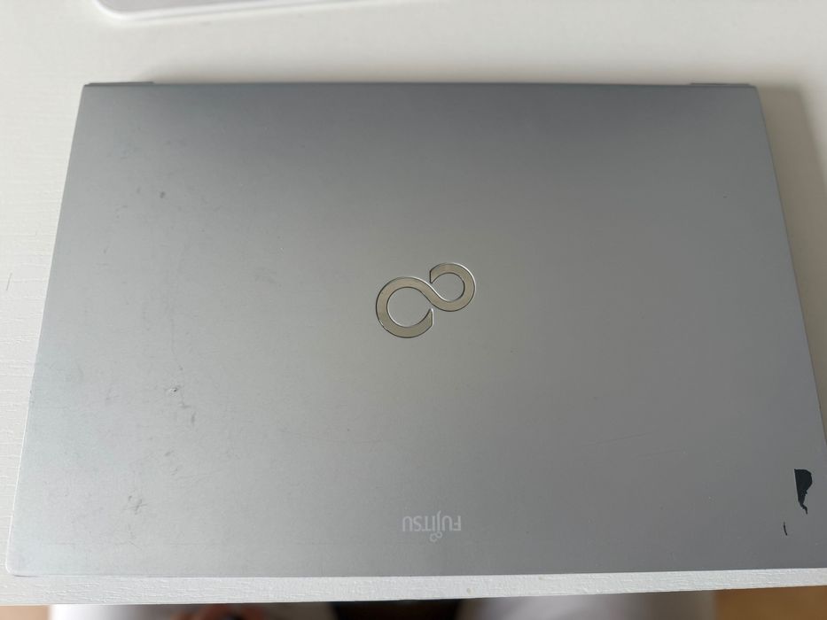 Laptop Fujitsu LIFEBOOK U772