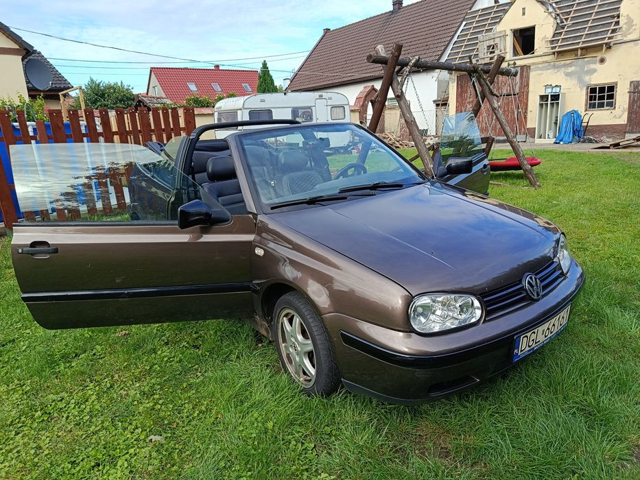 GOLF  3 CABRIO   1.8 benzyna