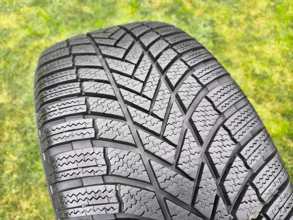 opona 245/45/18 Bridgestone Blizzak LM005 1 sztuka 7,5mm 2023