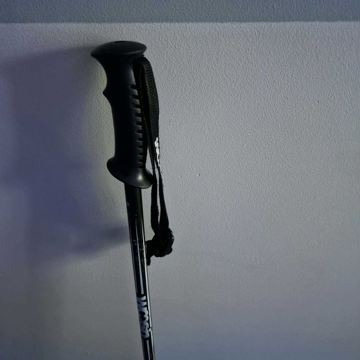 Jedna sztuka kijka narciarskiego Woosh 130 cm