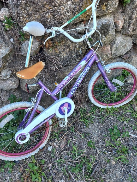 Bicicleta de criança  bom estado geral.