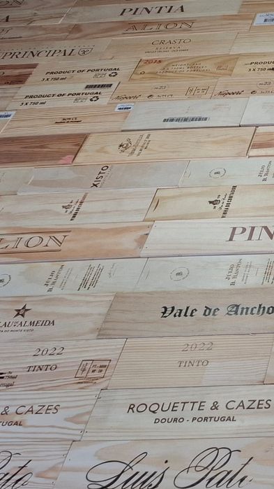 Caixas madeira de vinho