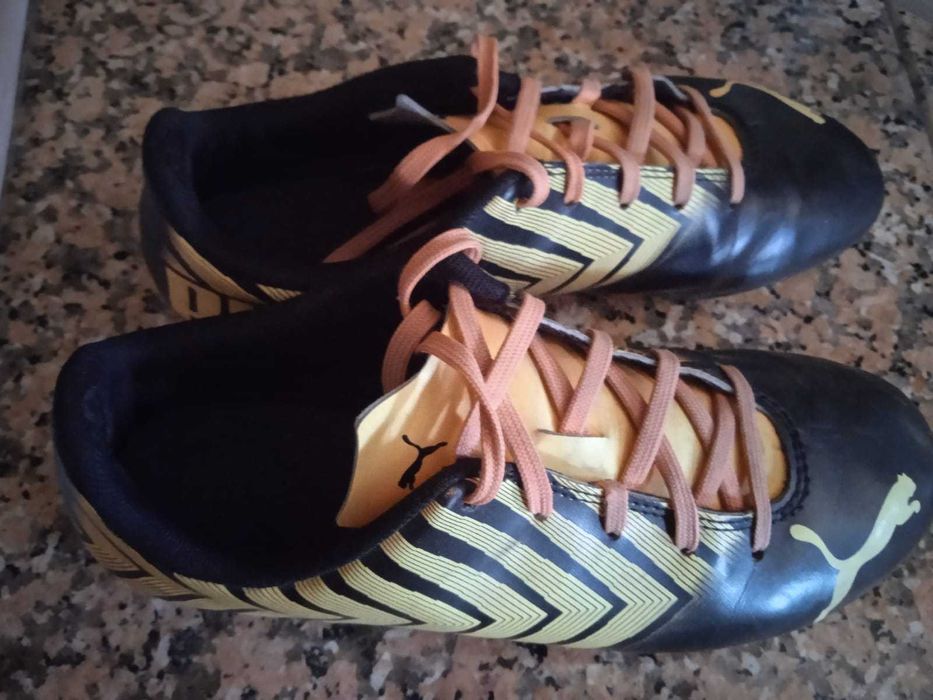 Chuteiras número 37, usadas mas estimadas
Puma