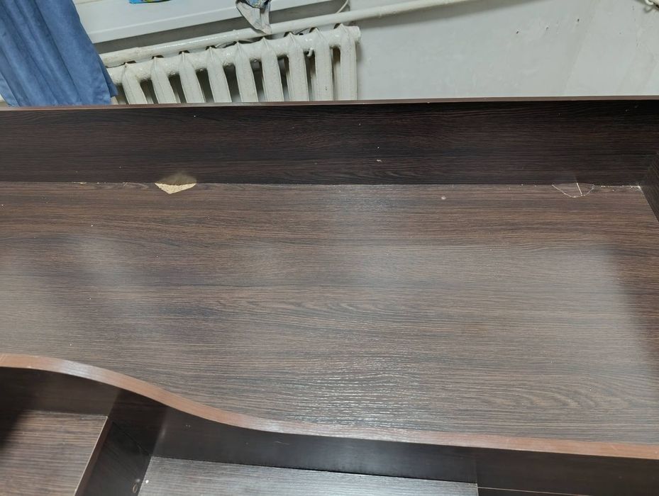 Кровать з робочим місцем