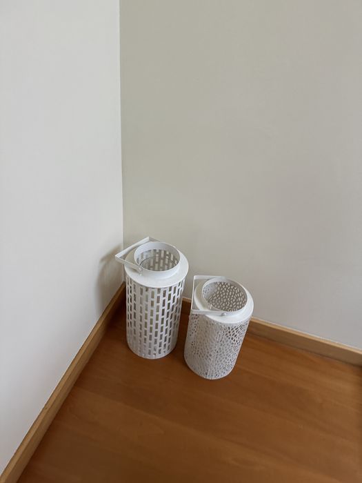 Candeeiros elegantes de chão ou mesa com velas eletrónicas
