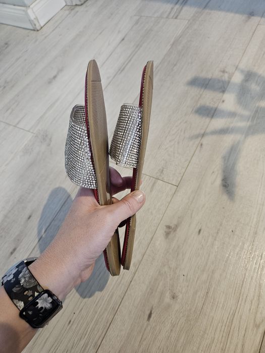 Klapki czerwone z cyrkoniami 37