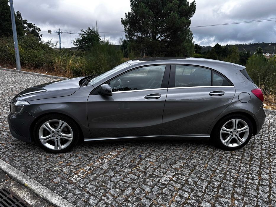 Mercedes-Benz A 200 CDI Urban Auto 7G-DCT | Pack Night | Nacional | 2014