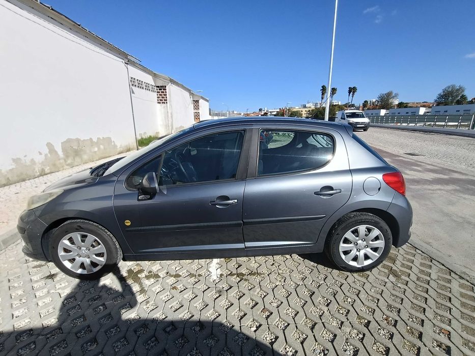 Peugeot 207 a gasolina
