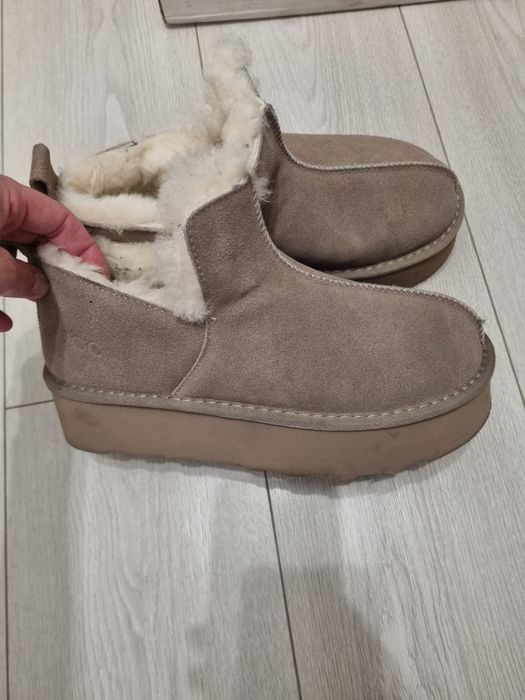 Продам жіночі зимові угги