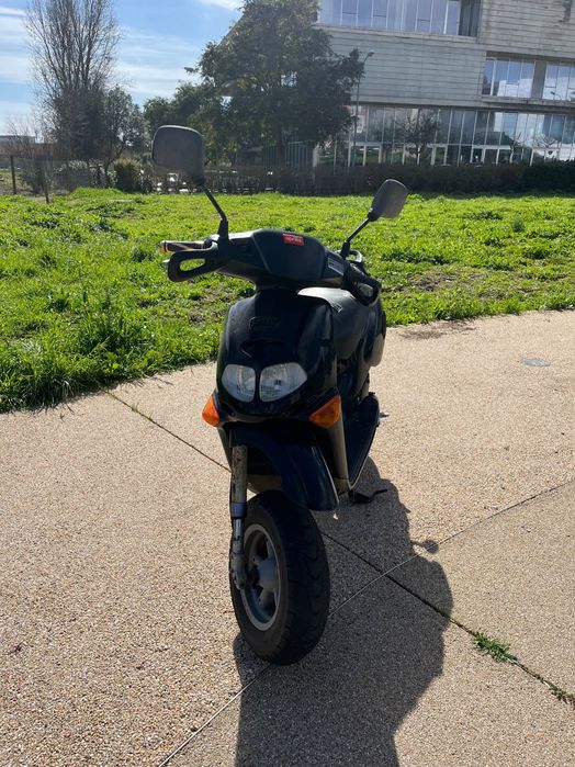 Vendo mota 50cc Aprilia Rally