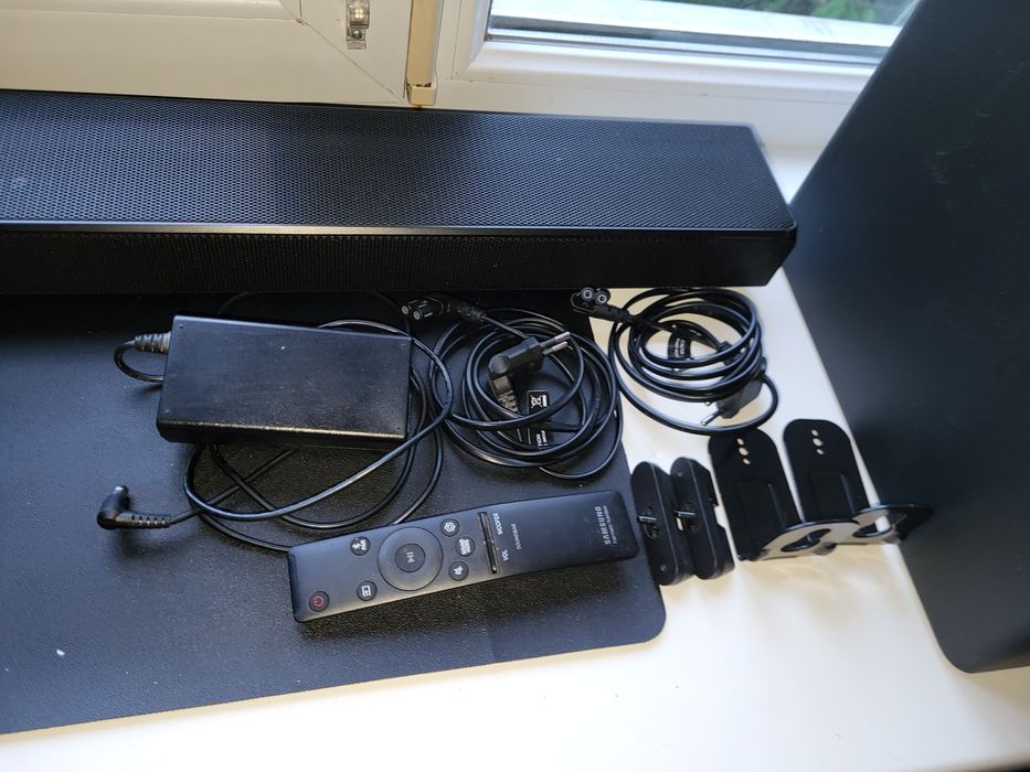 Саундбар Samsung HW-Q60R