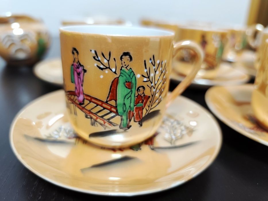 Serviço de Café antigo em Porcelana Japonesa (12 Chávenas)