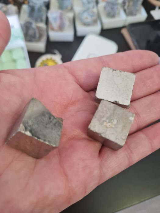 Pirite cubo - cristal da Prosperidade- ler descrição