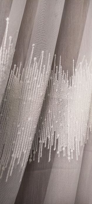 Продам тюлі нові фатин і  бамбук ( ширина 10,5м і 10м) м